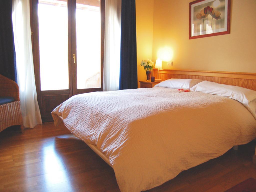 Hotel La Sierra By Selecta Mataelpino Room photo