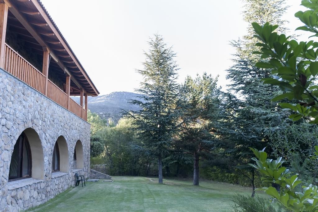 Hotel La Sierra By Selecta Mataelpino Exterior photo